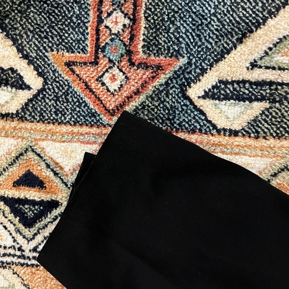 LULULEMON Leggings - Picture 4 of 5